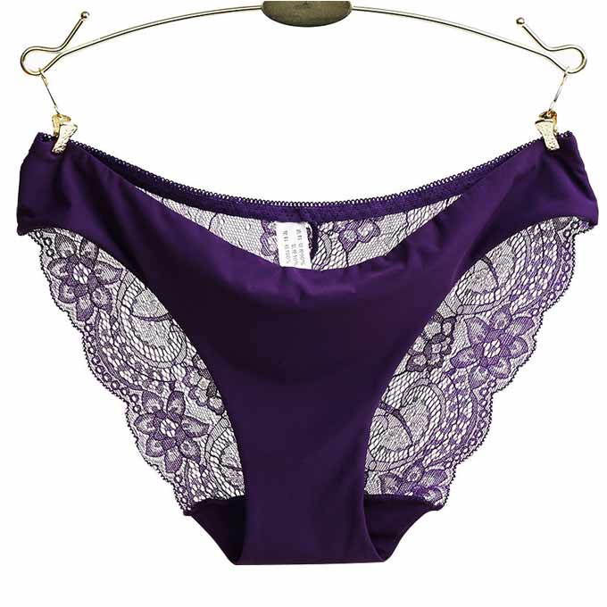 Fancy Lace Ladies Underwear-Purple