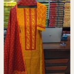 স্টাইলিশ থ্রি-পিস সেট গাঢ় হলুদ